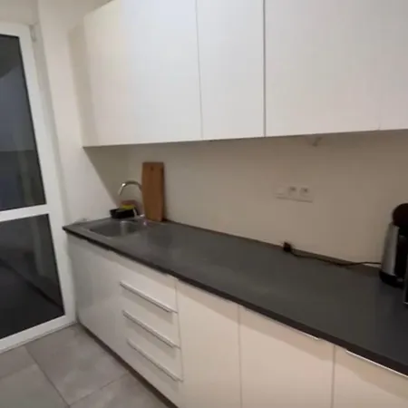 Amerika Apartment *